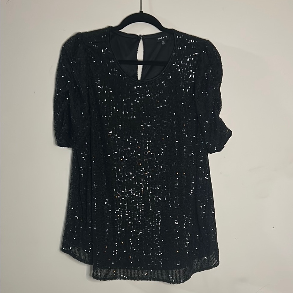 EUC Torrid Black Sequin Women's Top 0x